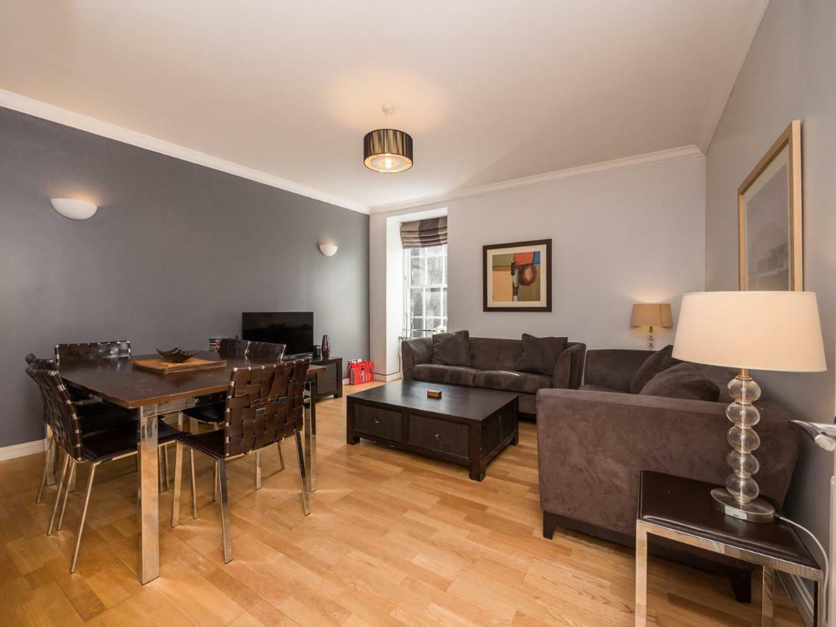 Festival Lets Apartment Edinburgh Bagian luar foto